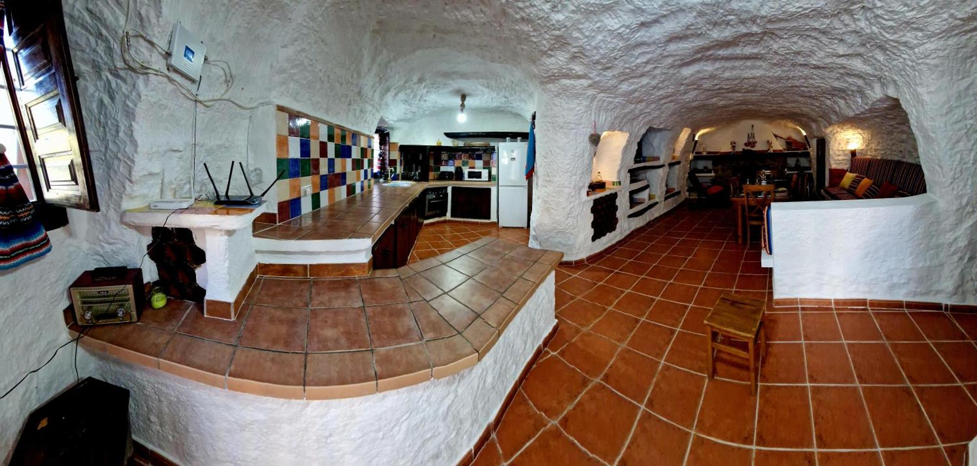 Casa Cueva Cascamorras "Capricho Andaluz" Baza Exterior photo